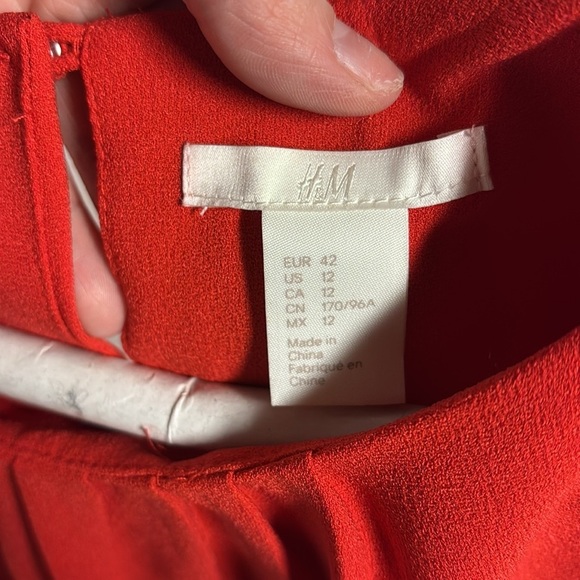 H&M Red Sleeveless Sheath Mini Dress - Picture 2 of 8